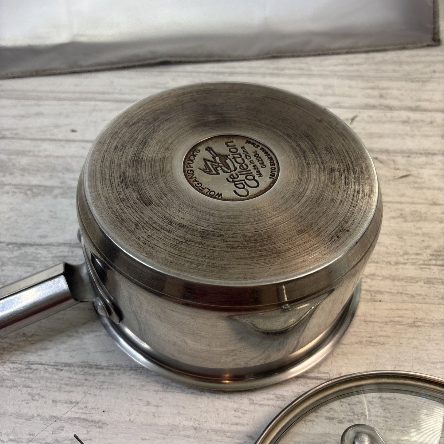 WOLFGANG PUCK'S CAFE COLLECTION 11 1/2 SAUCE PAN PAN WITH GLASS LID 042004
