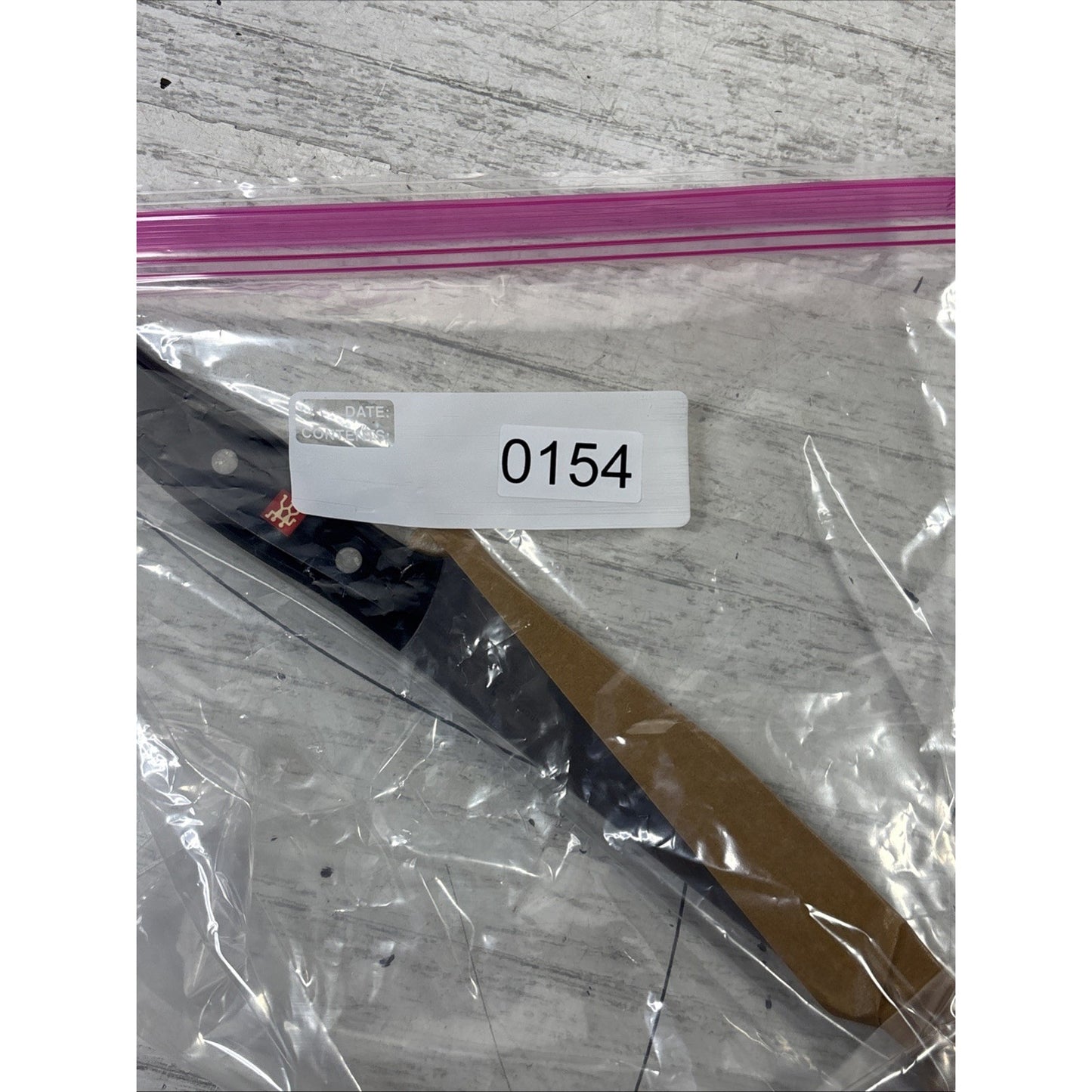 Zwilling J.A. Henckels Twin Signature Chefs Knife 30720-202 Ice Hardened 8"Blade