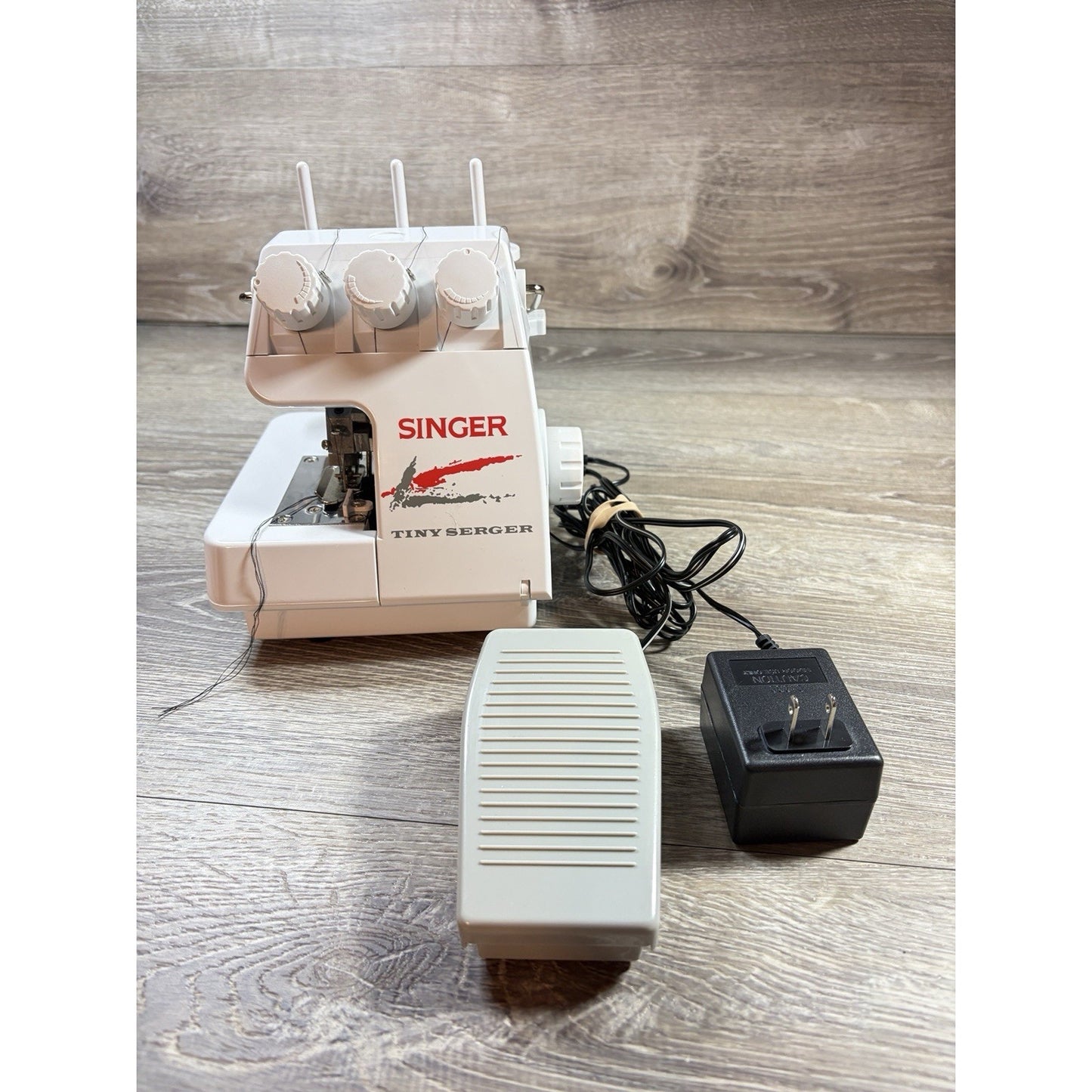 Singer Tiny Serger TS380A Overedging w/ Pedal & Power Cord Portable Tested
