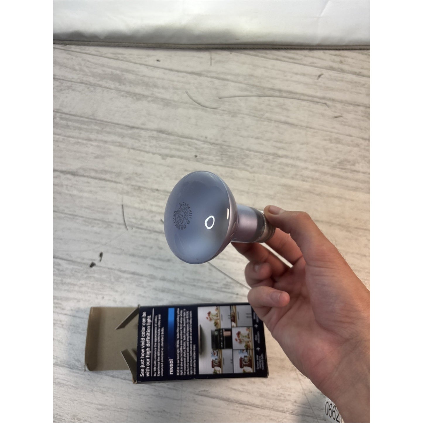 GE Reveal HD+ Pure Clean Light R20 Indoor Floodlight 45W 230 Lumens 73439 1 Bulb