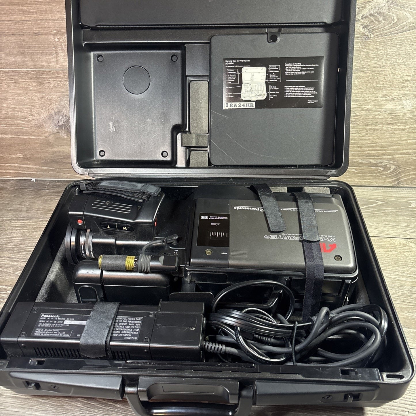 Panasonic VHS Reporter AG-HT4 Movie System Hard Carrying Case Complete