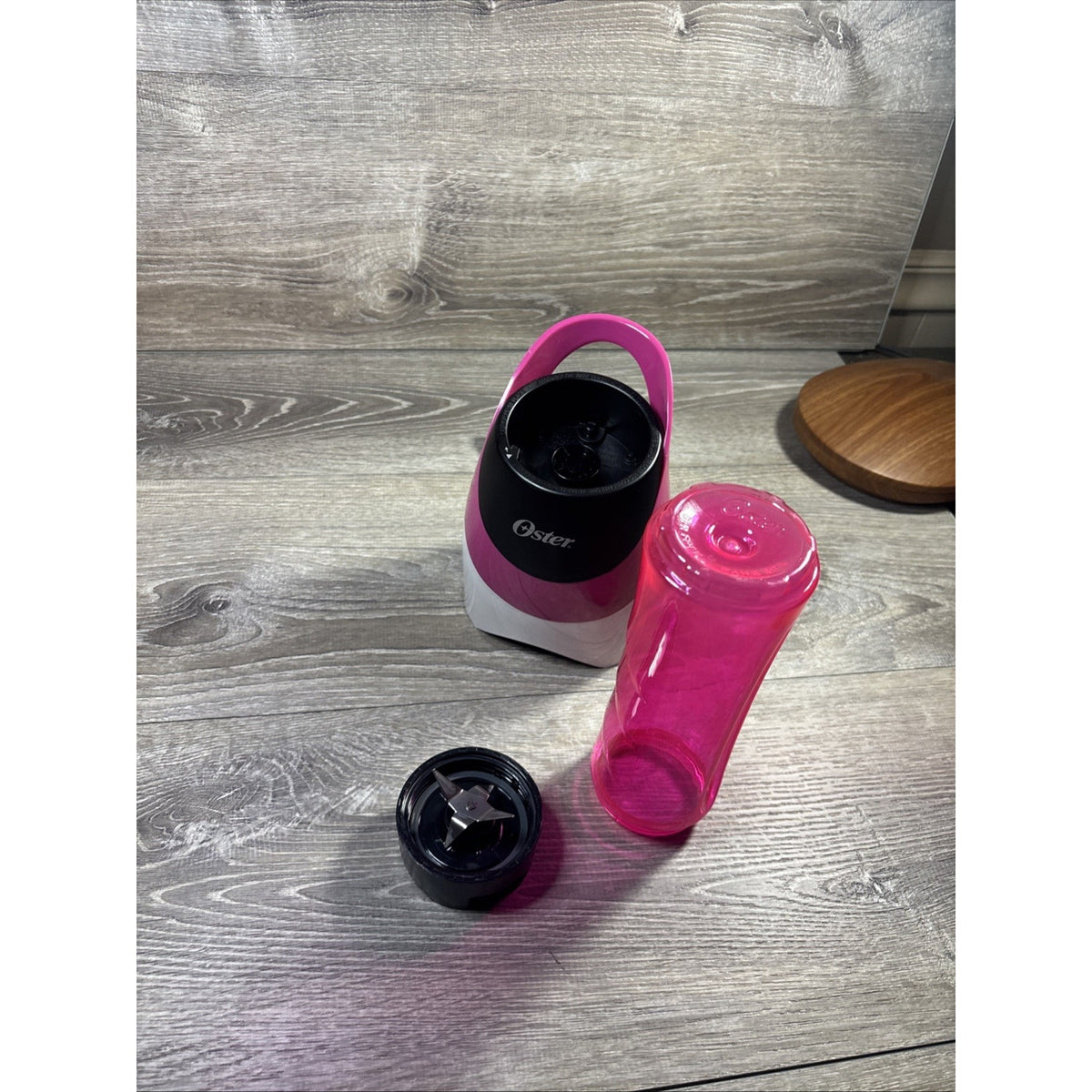Oster MyBlend 250-Watt Personal Blender with Travel Sport Bottle Pink BLSTPB-WPK