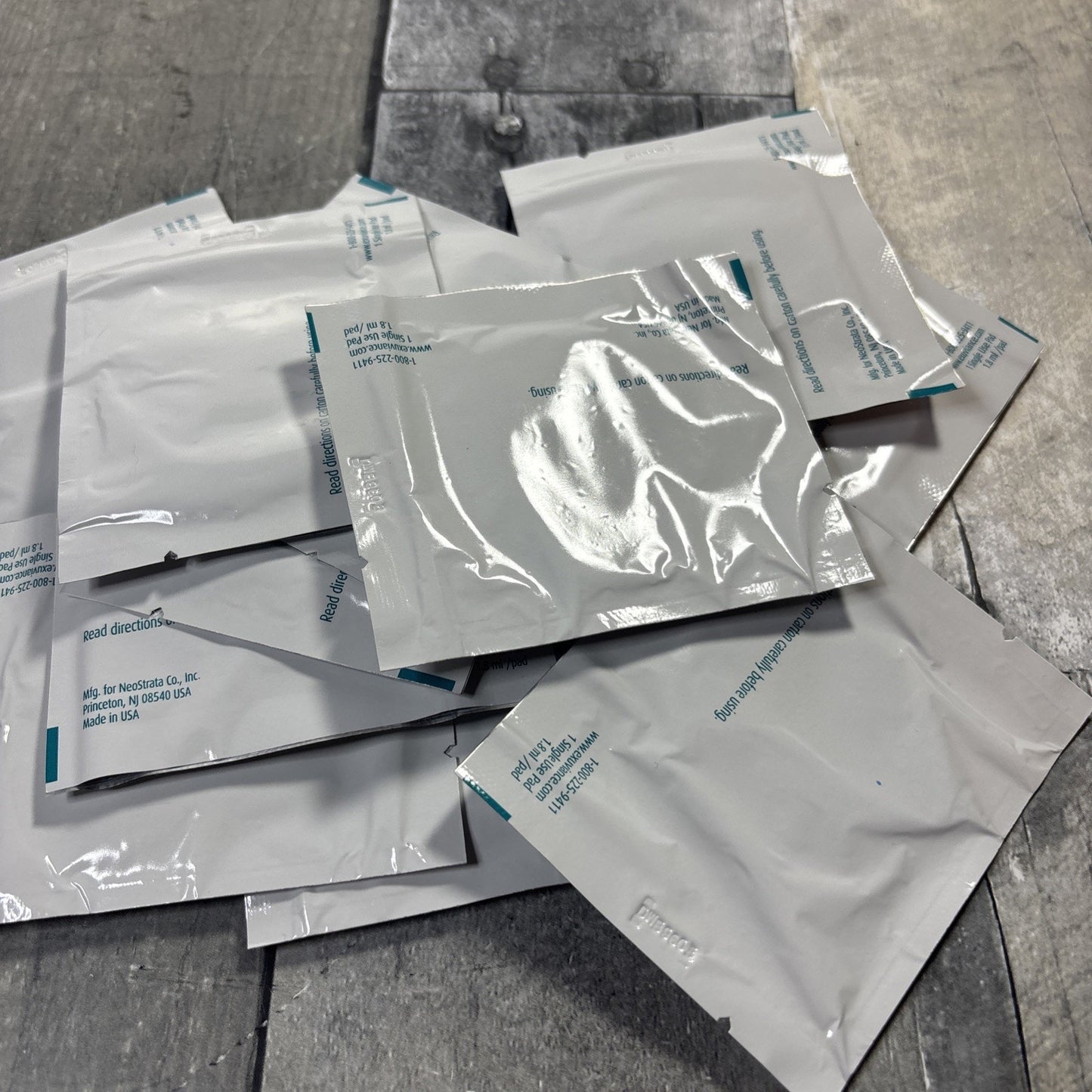 Exuviance Performance Peel AP25 Step 1 Skin Healthy Activator Pads - Lot Of 13