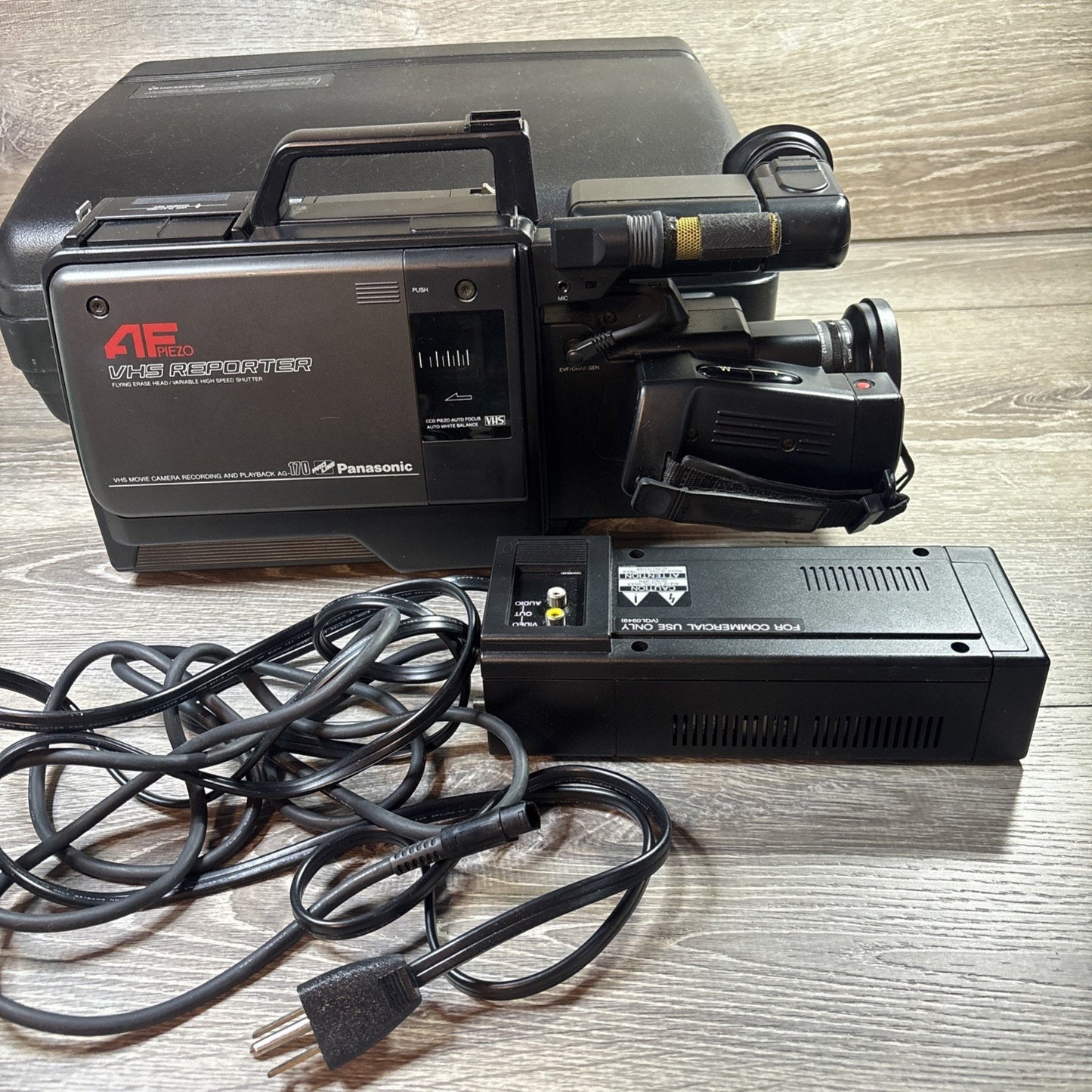 Panasonic VHS Reporter AG-HT4 Movie System Hard Carrying Case Complete