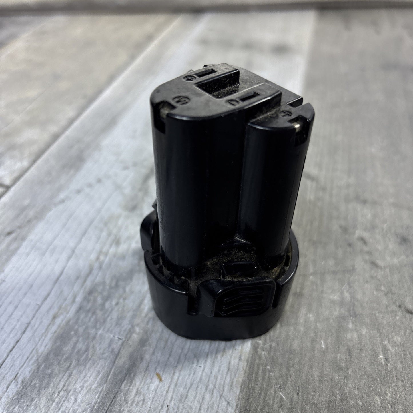 TESTED Genuine OEM Makita BL1014 10.8V-12V Max Lithium-Ion Rechargeable Battery