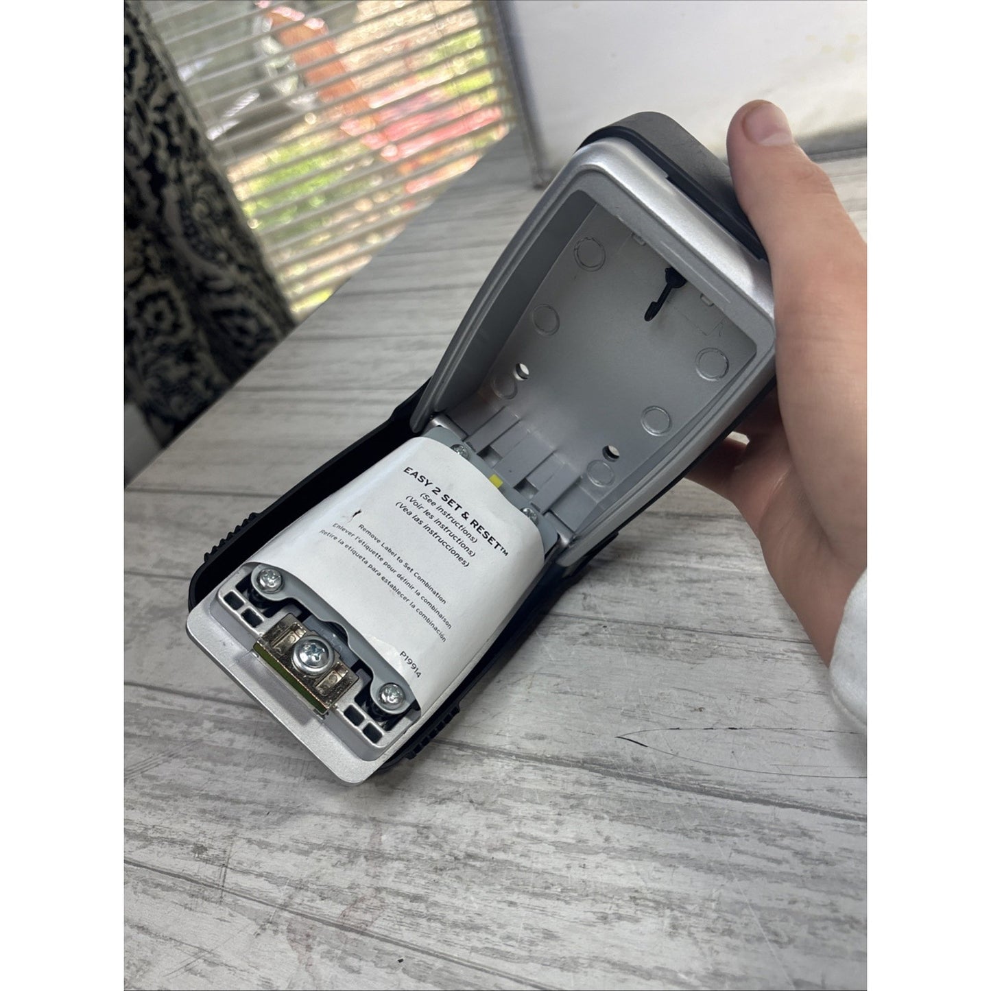 Master Lock 5423D Wall Mount Push Button Lock Box Secure Key Storage Ready 2 Use