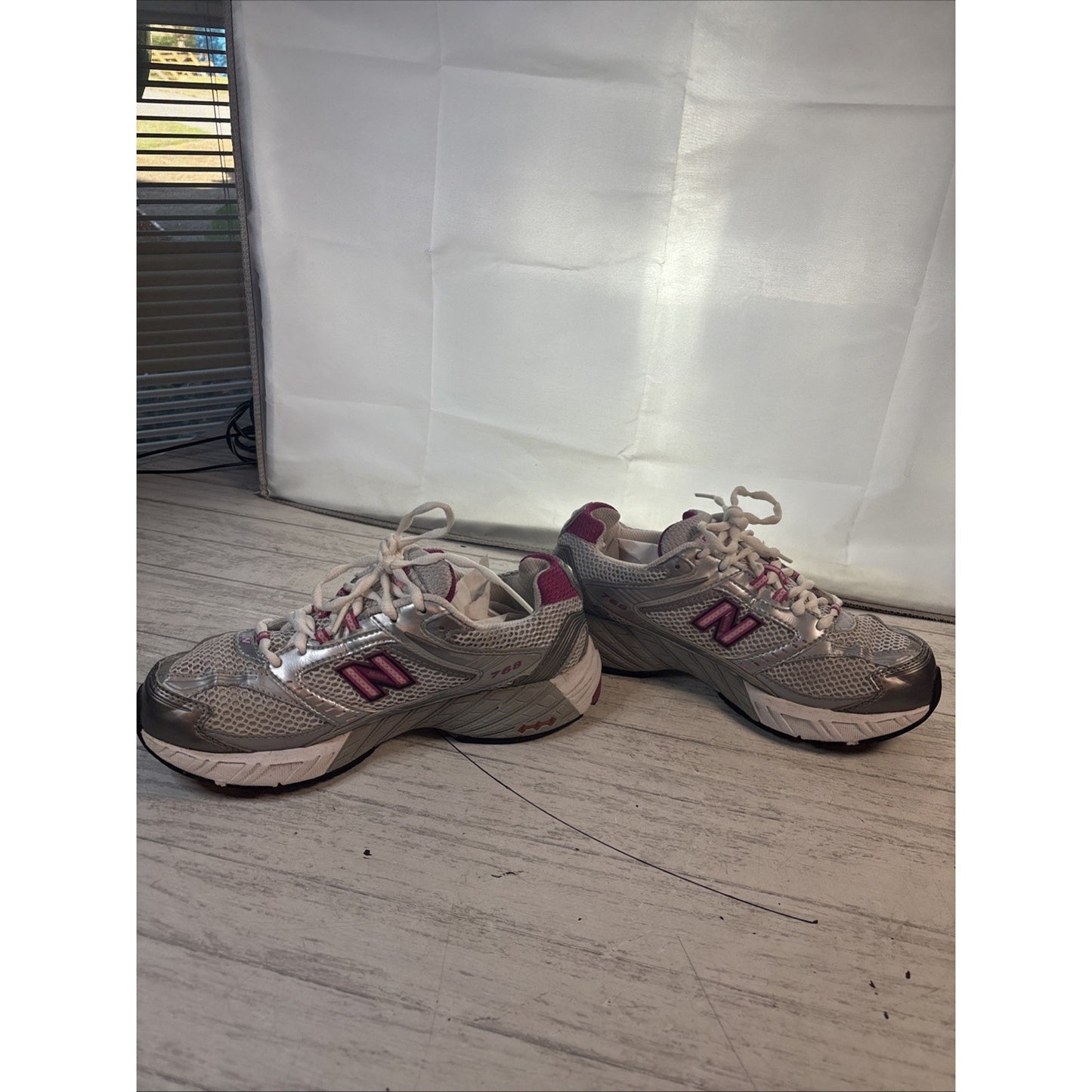 NEW BALANCE 768 Running Shoe Women’s Size 7 1/2 • Breast Cancer Awareness - Pink