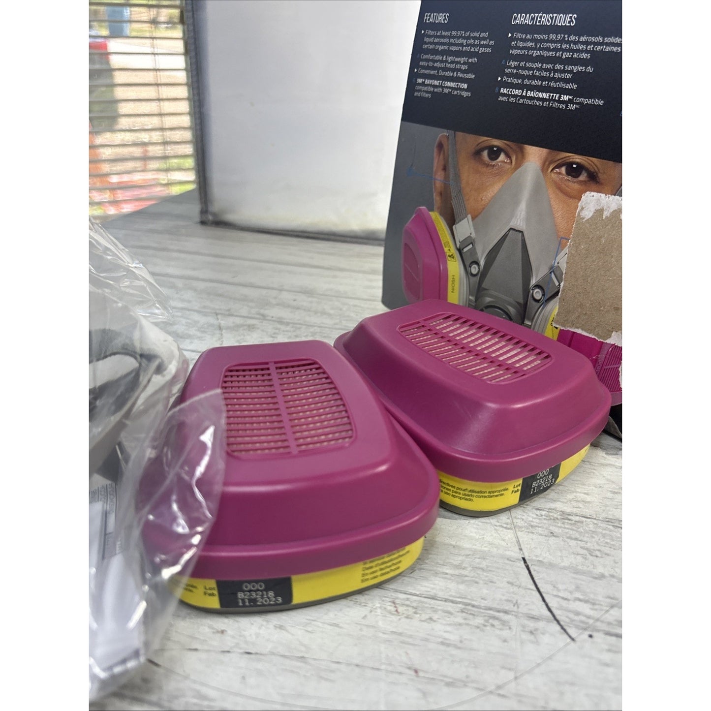 3M P100 OV / AG NIOSH-Approved Multi-Purpose Respirator 62023H1-DC (Medium Size)