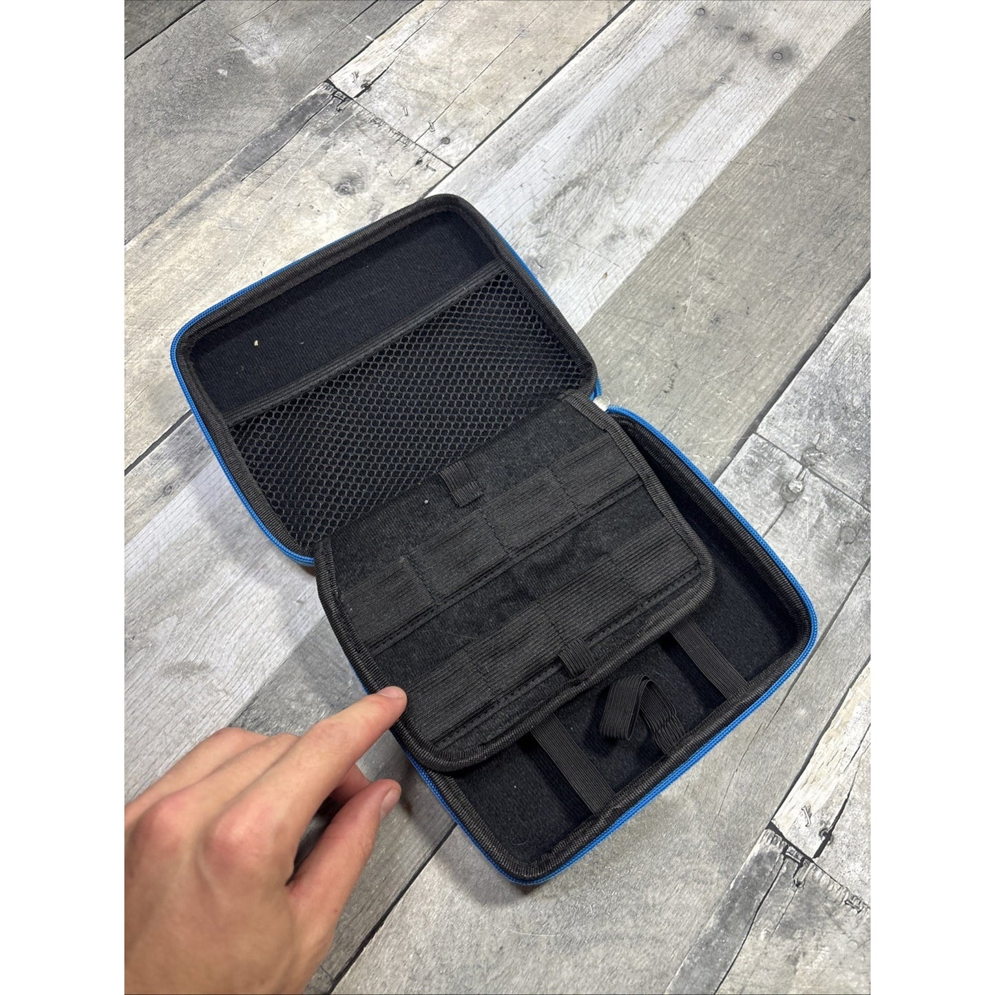 Nintendo 3DS Black Padded Travel Carrying Case Hard Shell Console Games