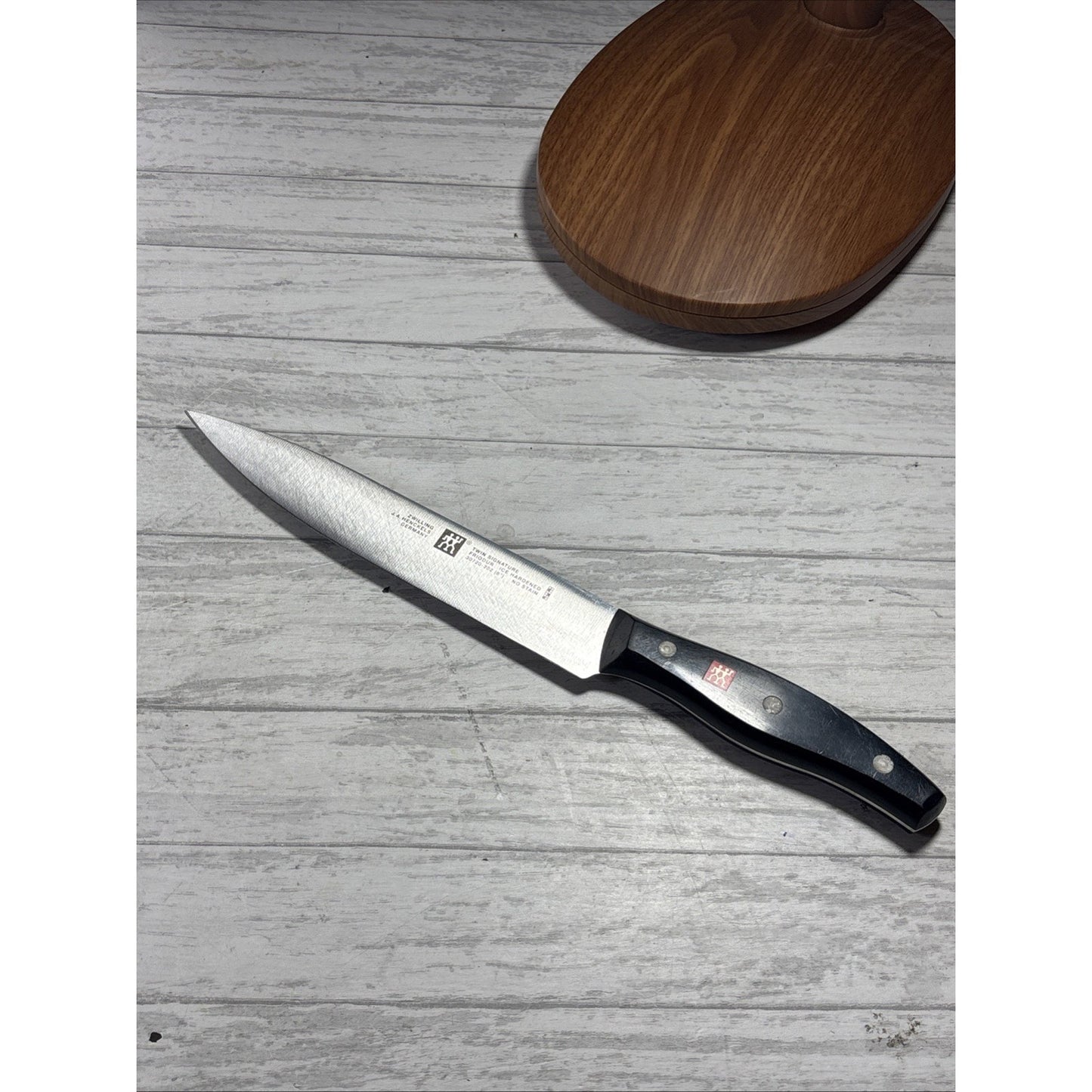 Zwilling J.A. Henckels Twin Signature Chefs Knife 30720-202 Ice Hardened 8"Blade