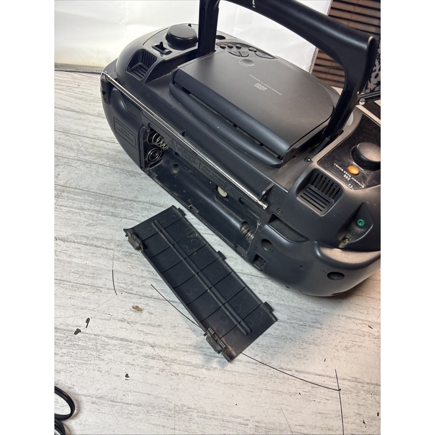 Magnavox AZ 8050 Dynamic Bass Boost AM FM CD Cassette Boom Box