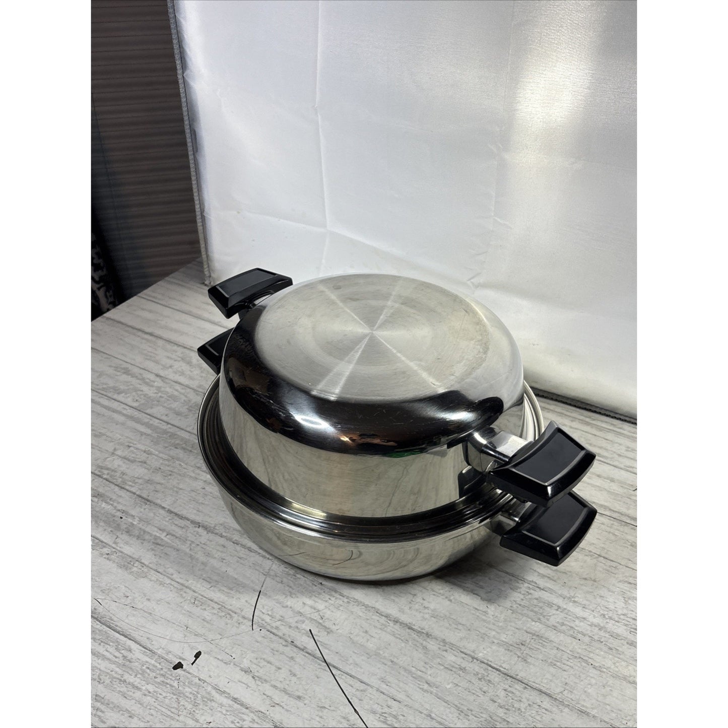 Royal Queen USA 304 Stainless 5 Ply Multi-Core 11" Skillet & Lid