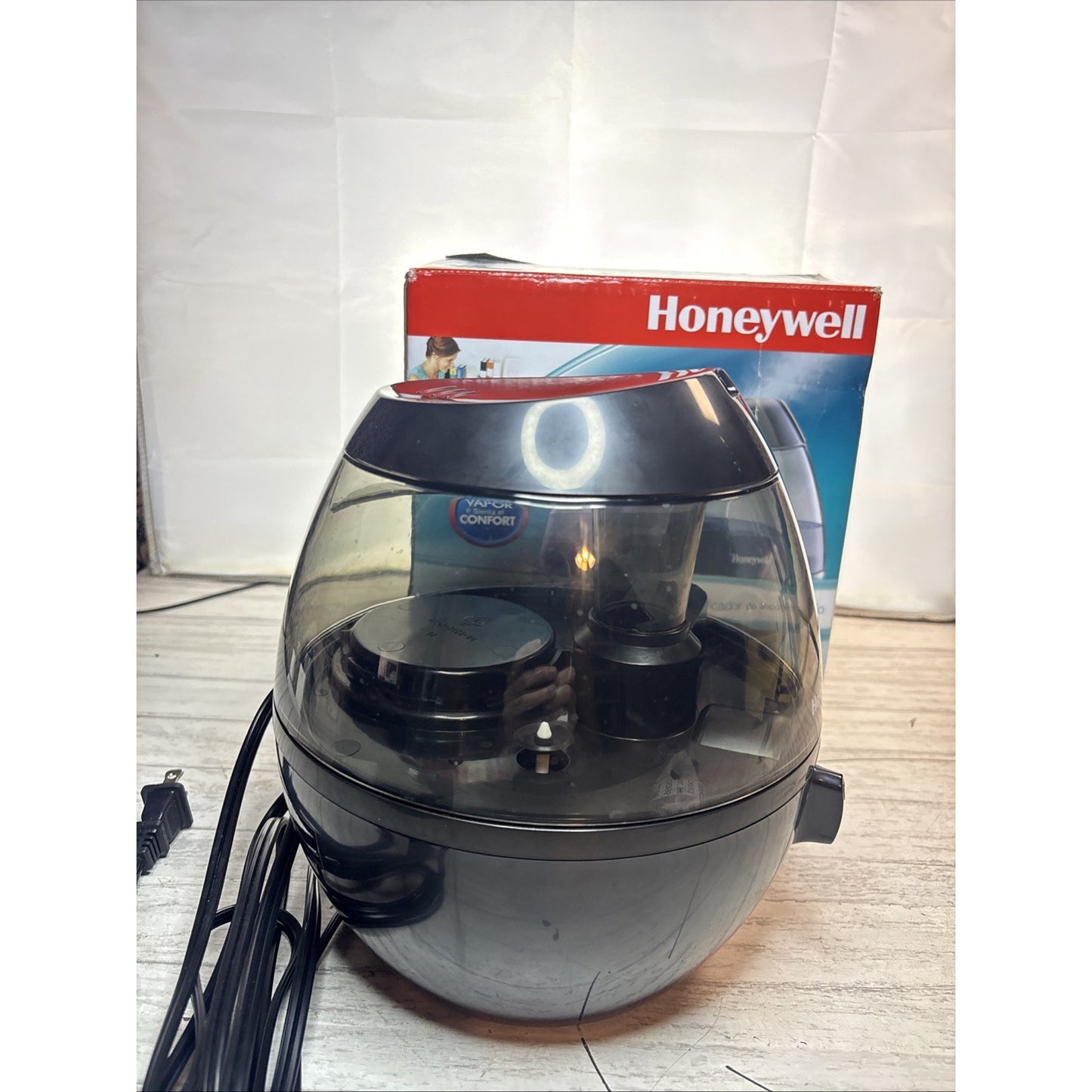 Honeywell MistMate Ultrasonic Cool Mist Humidifier HUL520B Black