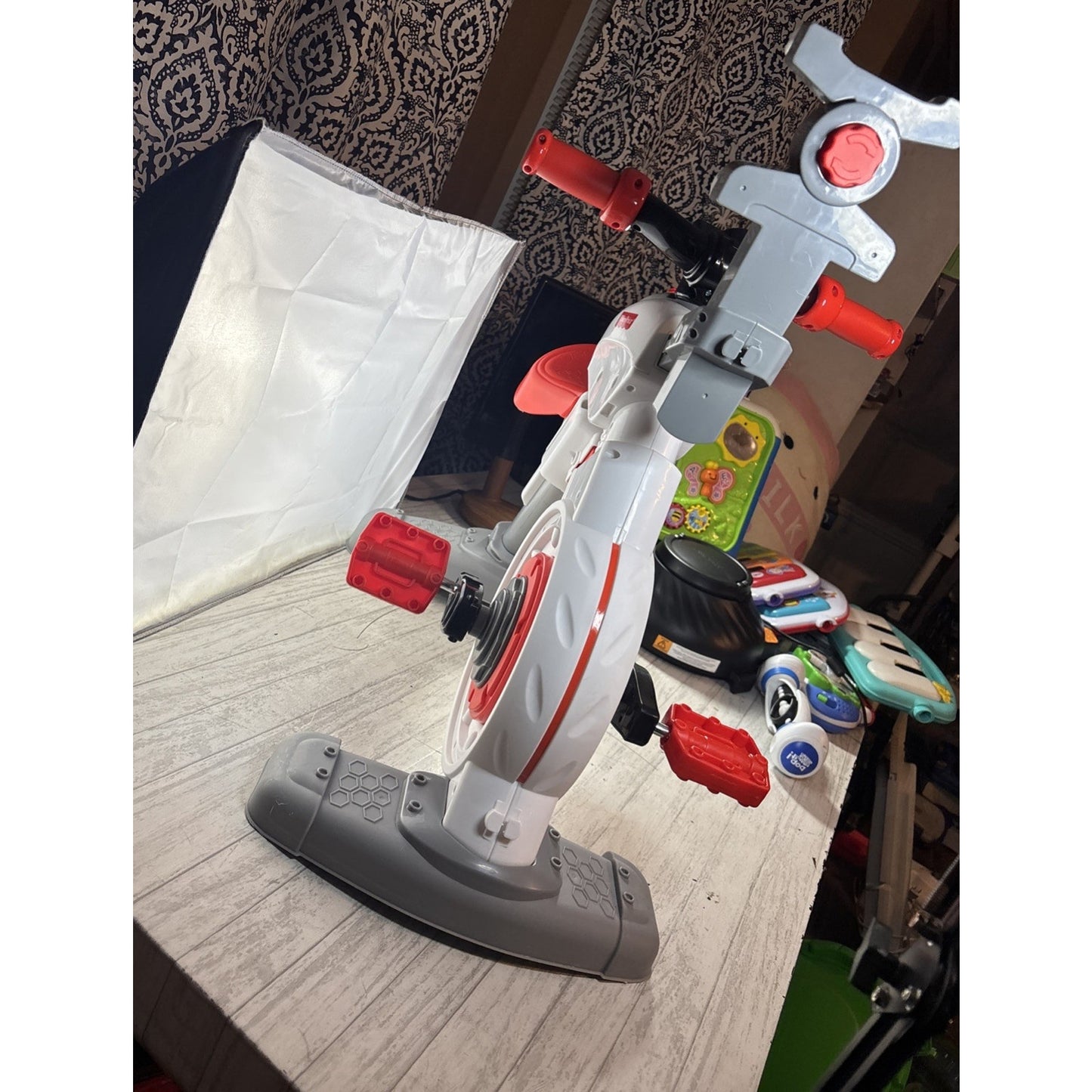 FISHER-PRICE DRP30 Think and Learn Smart Cycle Bluetooth Exercise Bike