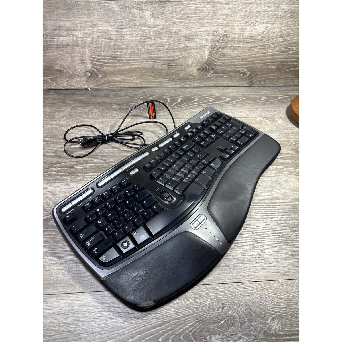 Microsoft Natural Ergonomic Keyboard 4000 v1.0 USB Wired Black Gray KU-0462