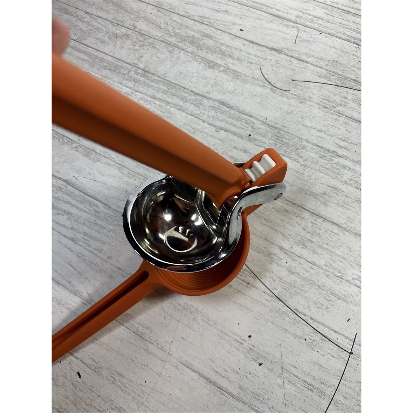 Chef'n Fresh Force Orange Citrus Squeezer/Juicer Handheld Press 12.75" Long