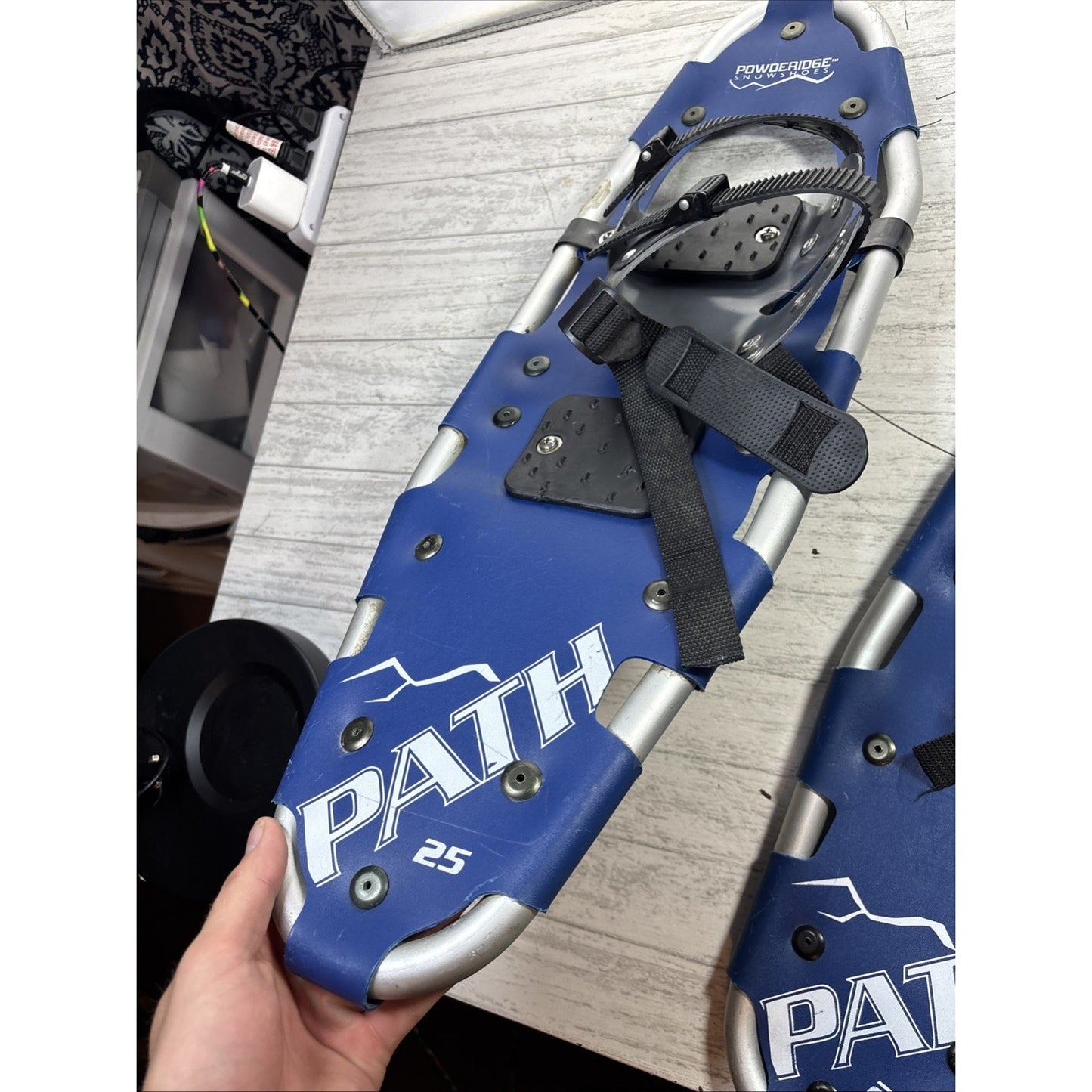 Pair Powderidge 'Path 25' Blue Snow Shoes, 8" x 25” Worn 2x's Quick Click EUC