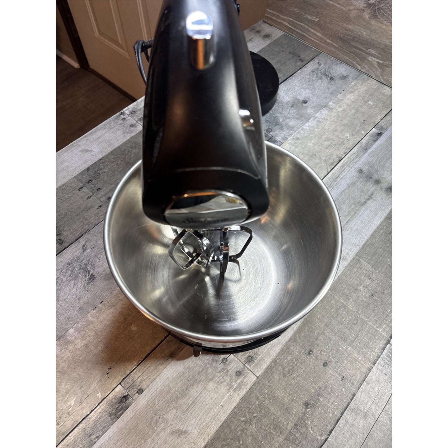 Sunbeam MixMaster 2594 Stand Mixer 12-Speed 350W Black W/ Stainless Bowl Tested