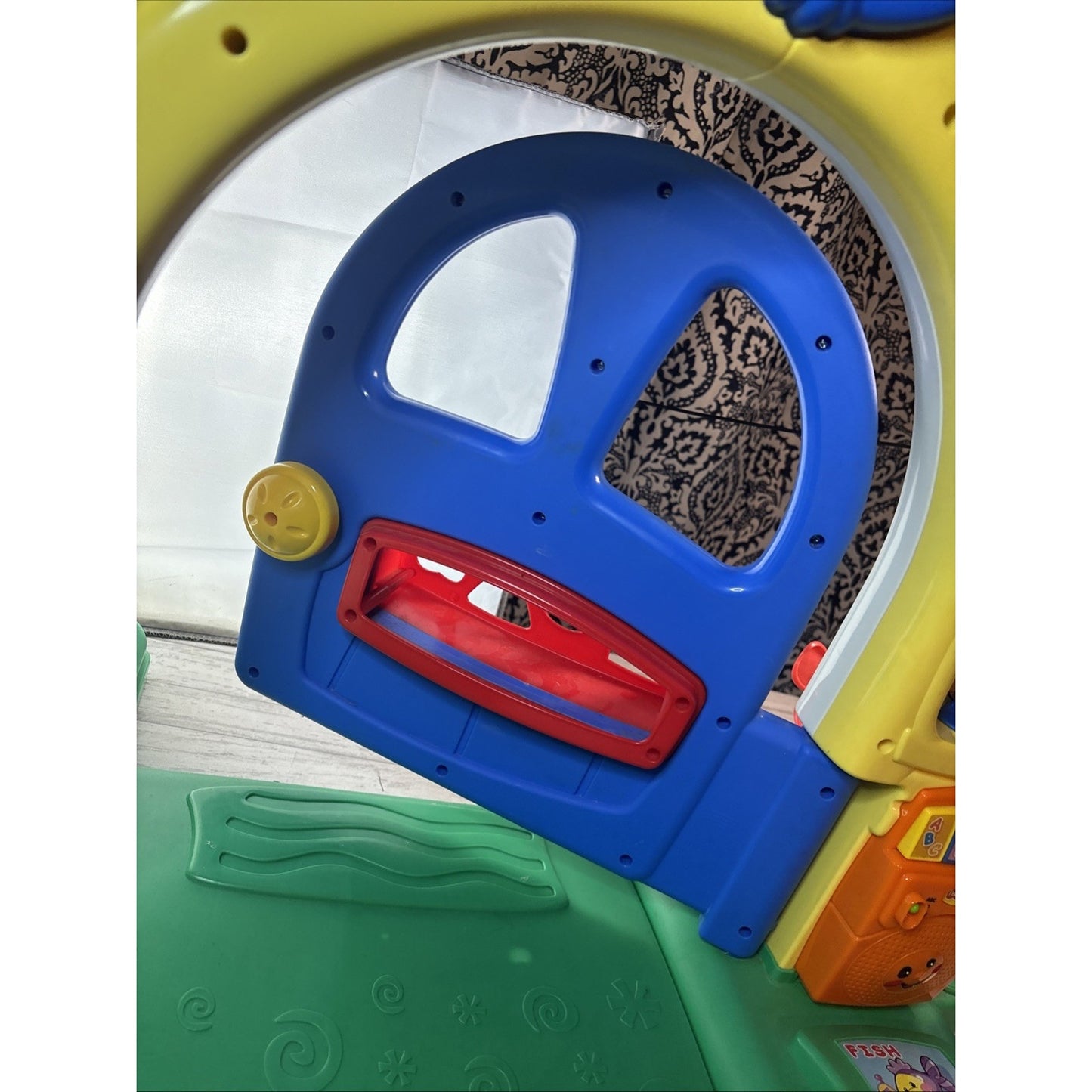 Vintage 2004 Fisher Price Laugh And Learn House - 2 Interactive Play Modes