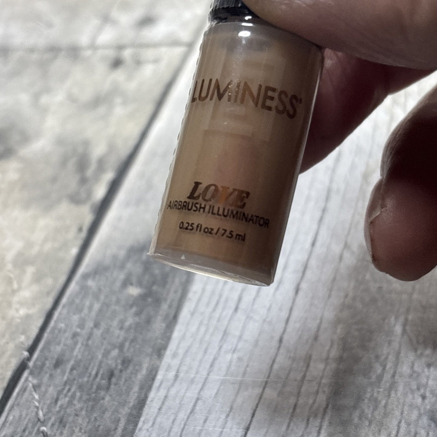 Luminess Love Airbrush Illuminator 0.25 oz 7.5 ml New Sealed Cosmetics