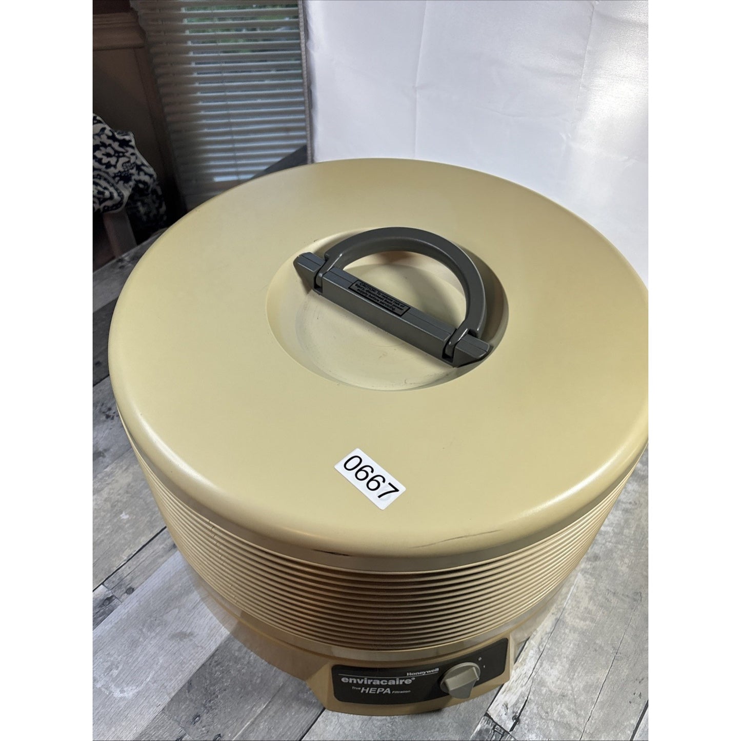 Honeywell Enviracaire True HEPA Air Purifier Model #11520 Tested Working.
