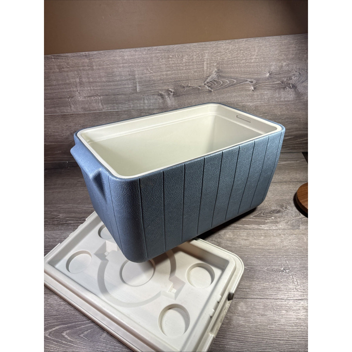 Vtg 1987 Coleman Polylite 34 Qt Cooler Blue/White Ice Chest Model 5281 Clean