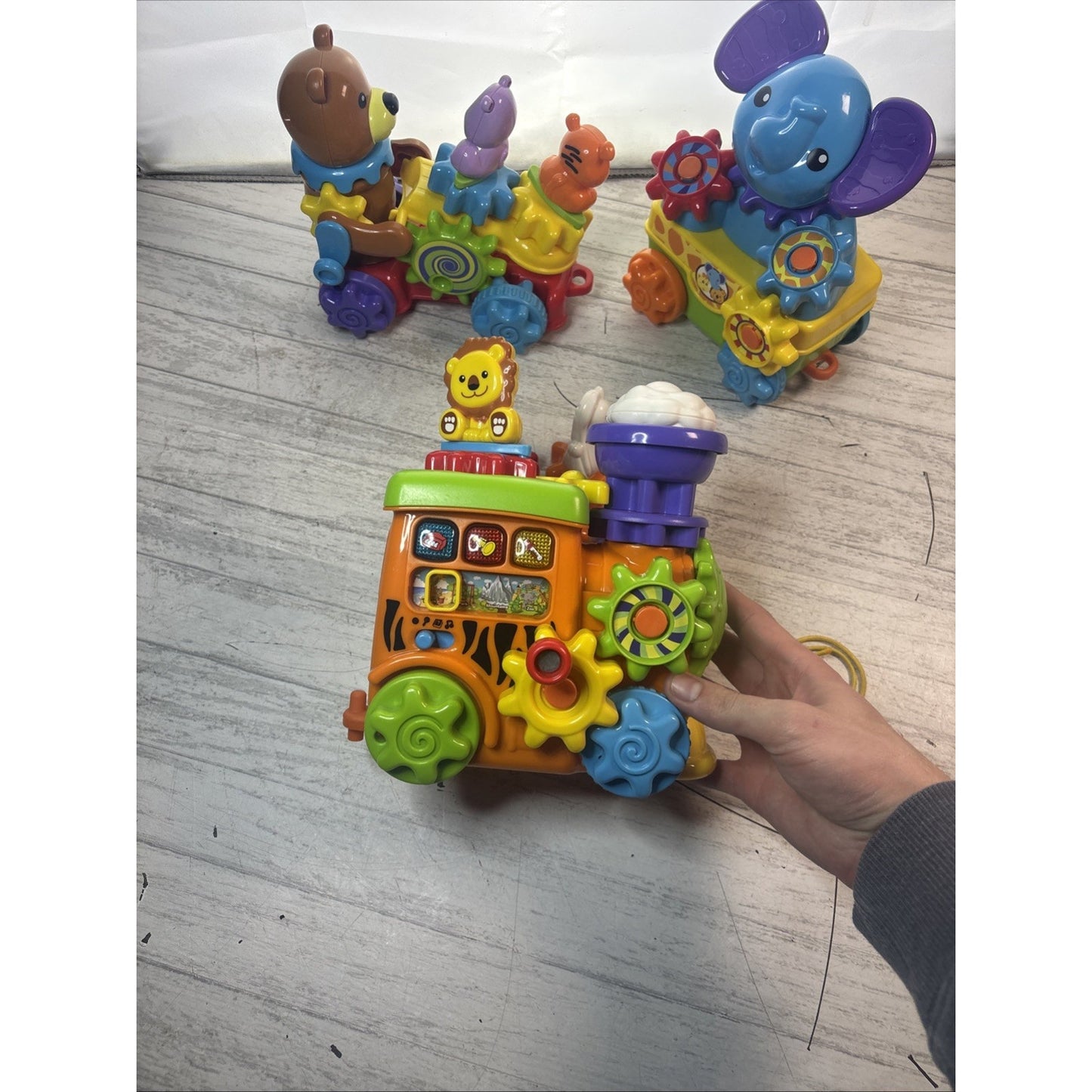 VTech GearZooz Roll and Roar Animal Train Musical Gears Smart Play WORKS