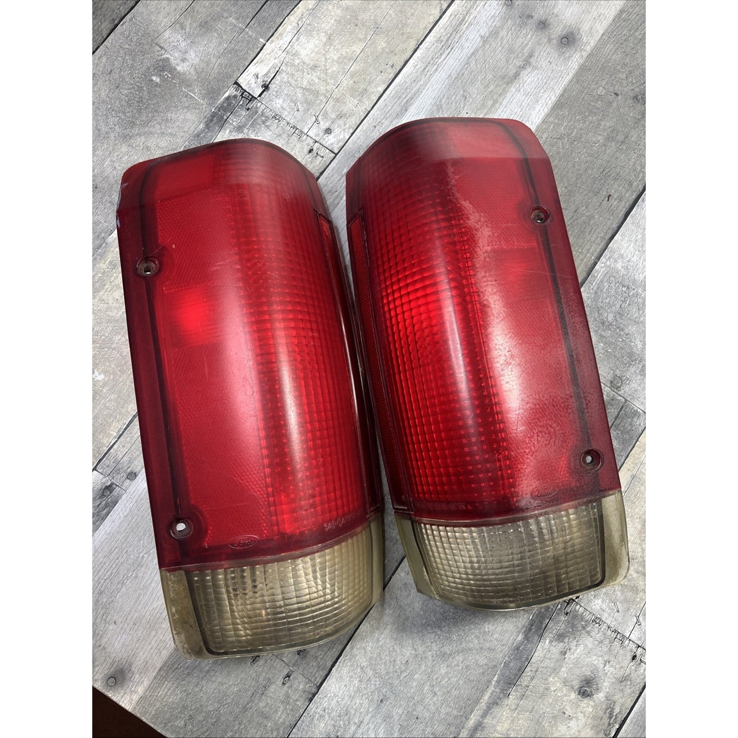 89-97 Ford Bronco F-150 F-250 F-350 OEM LH/RH Pair Tail Lights PN:E8TB-13440-AB
