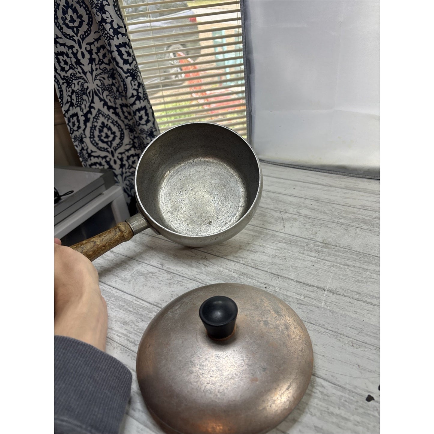 Vintage Wear-Ever Hallite Aluminum USA 1 1/2 Qt Pot With Copper Lid #2101 1/2