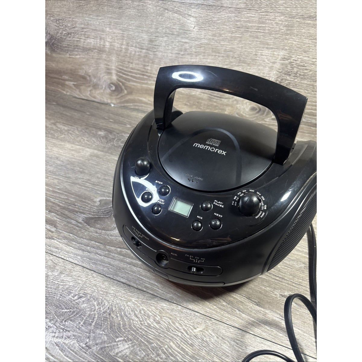 Memorex MP3221 Portable CD Player AM/FM Radio Boombox AUX Tested Working