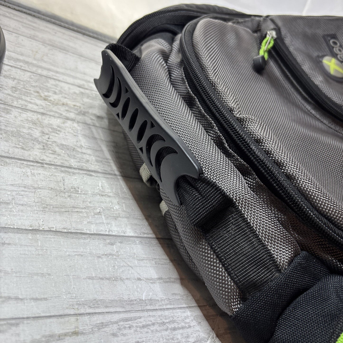 Xbox 360 Backpack Gaming Bag Mad Catz Hiking Camping Travel Bag School Gray EUC