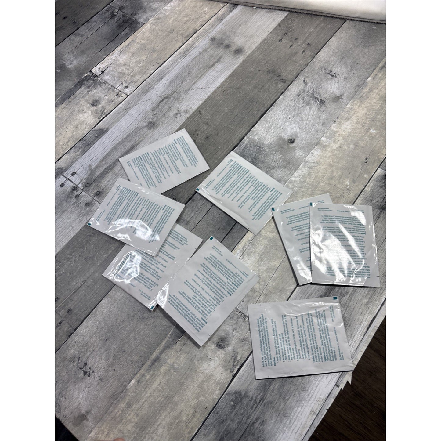 Exuviance Intensive Eye Treatment Pads (Anti-Aging) - Bundle Of 8 Pouches 2.5ML