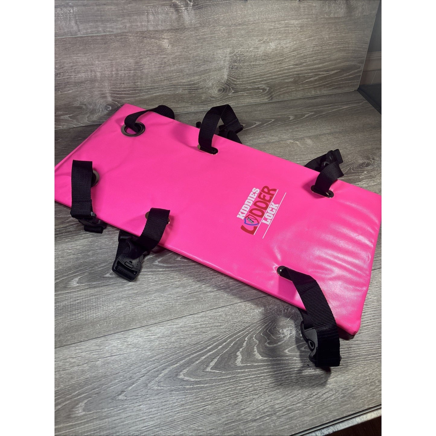 Kiddies Ladder Lock, Bunk Bed Ladder Cover - Ladder Lock Ladder Guard - Pink