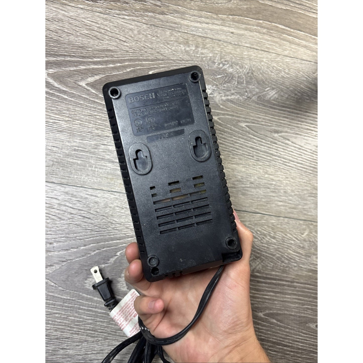 Genuine Bosch NiCd Battery Charger BC001