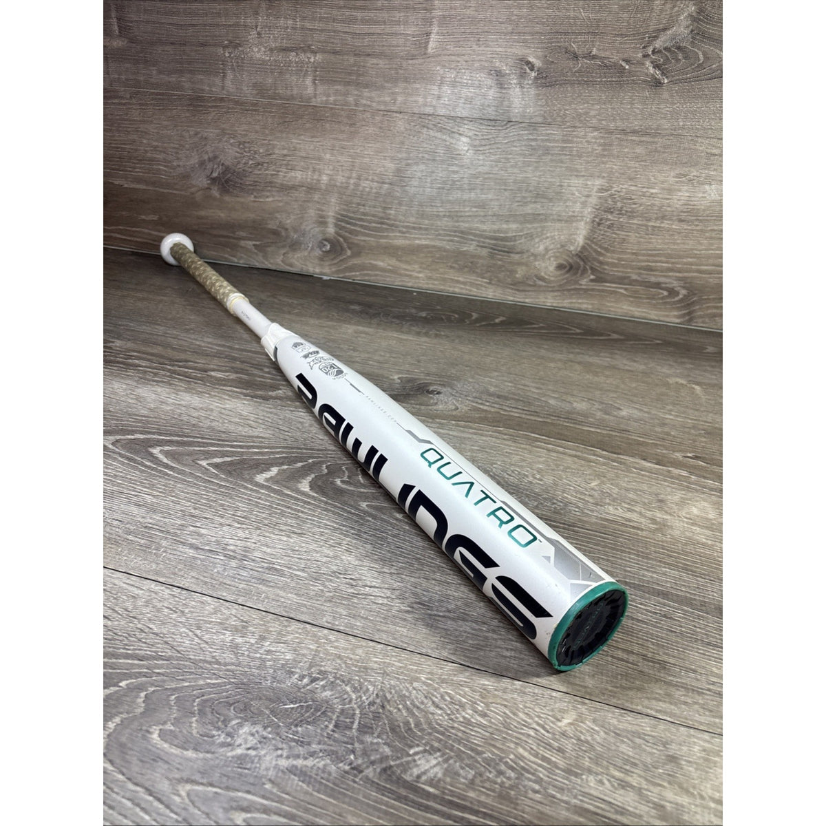 Rawlings Quatro Fast Pitch Softball Bat FP7Q10 32-in 22 oz -10 Composite EUC
