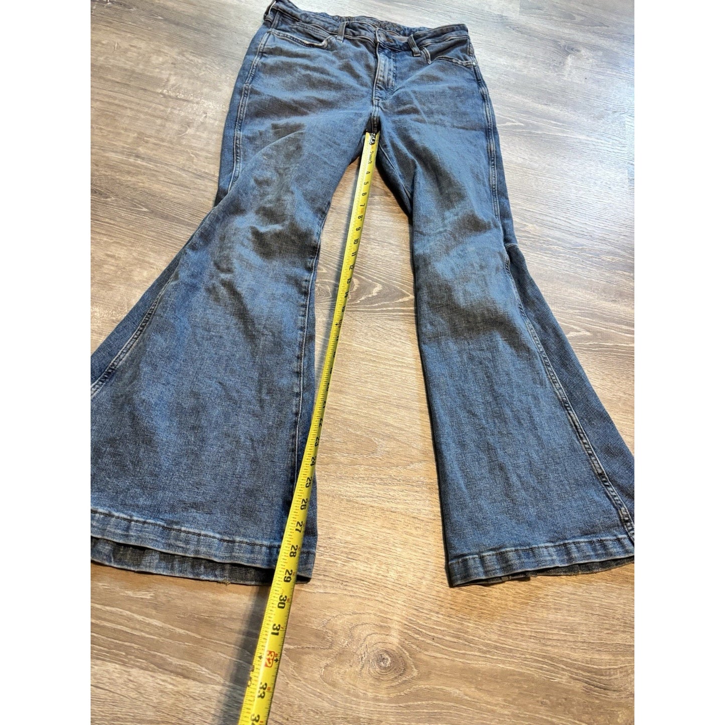 Wrangler Retro Women’s High Rise Trumpet Flare Jeans 26x36 Paige Hemp Blend