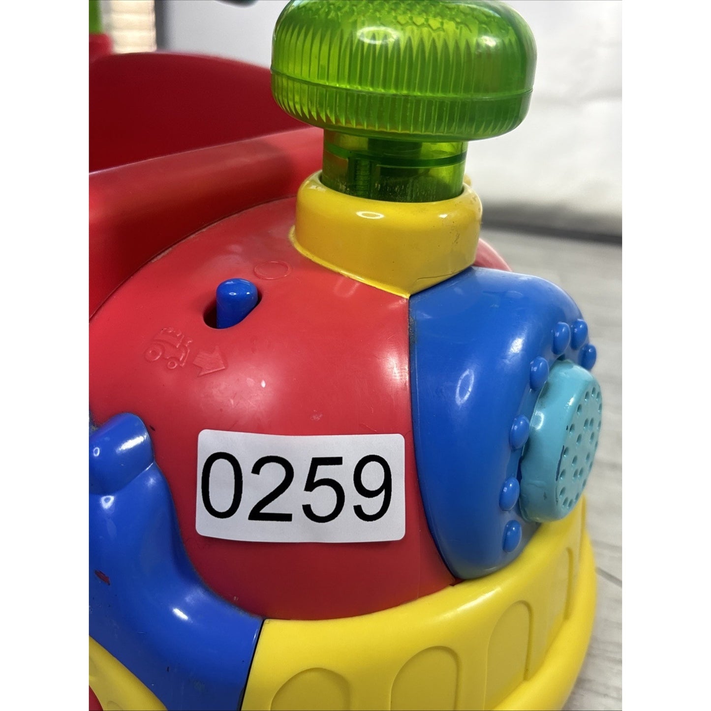 Fisher Price Amazing Animals Sing Go Choo Choo Train Engine Works