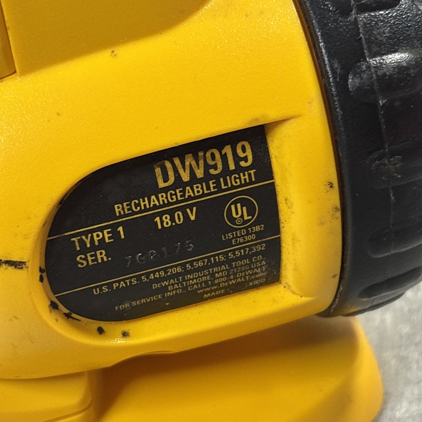 DeWalt DW919 18V Cordless Flexible Flashlight Work Light Tool Only - Tested