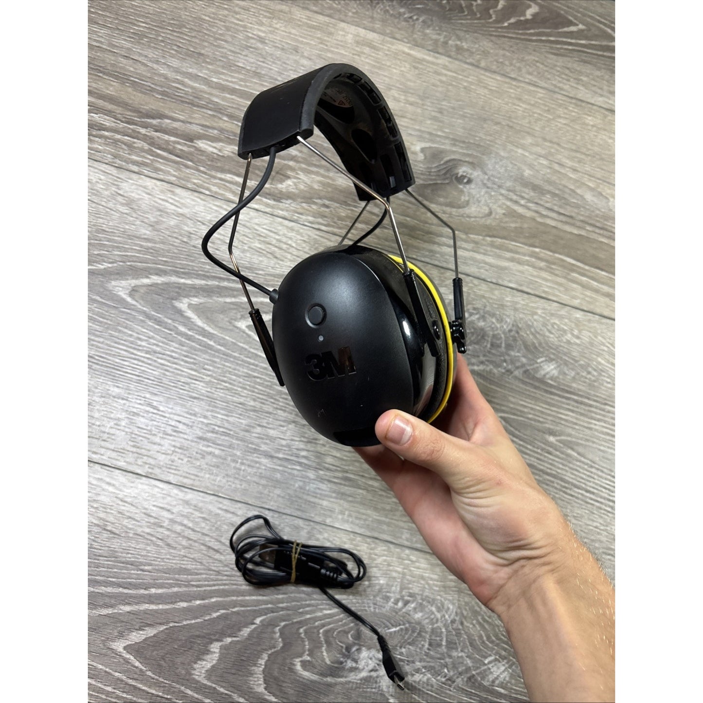 3M WorkTunes Connect Hearing Protection Headphones Noise Cancellation Bluetooth