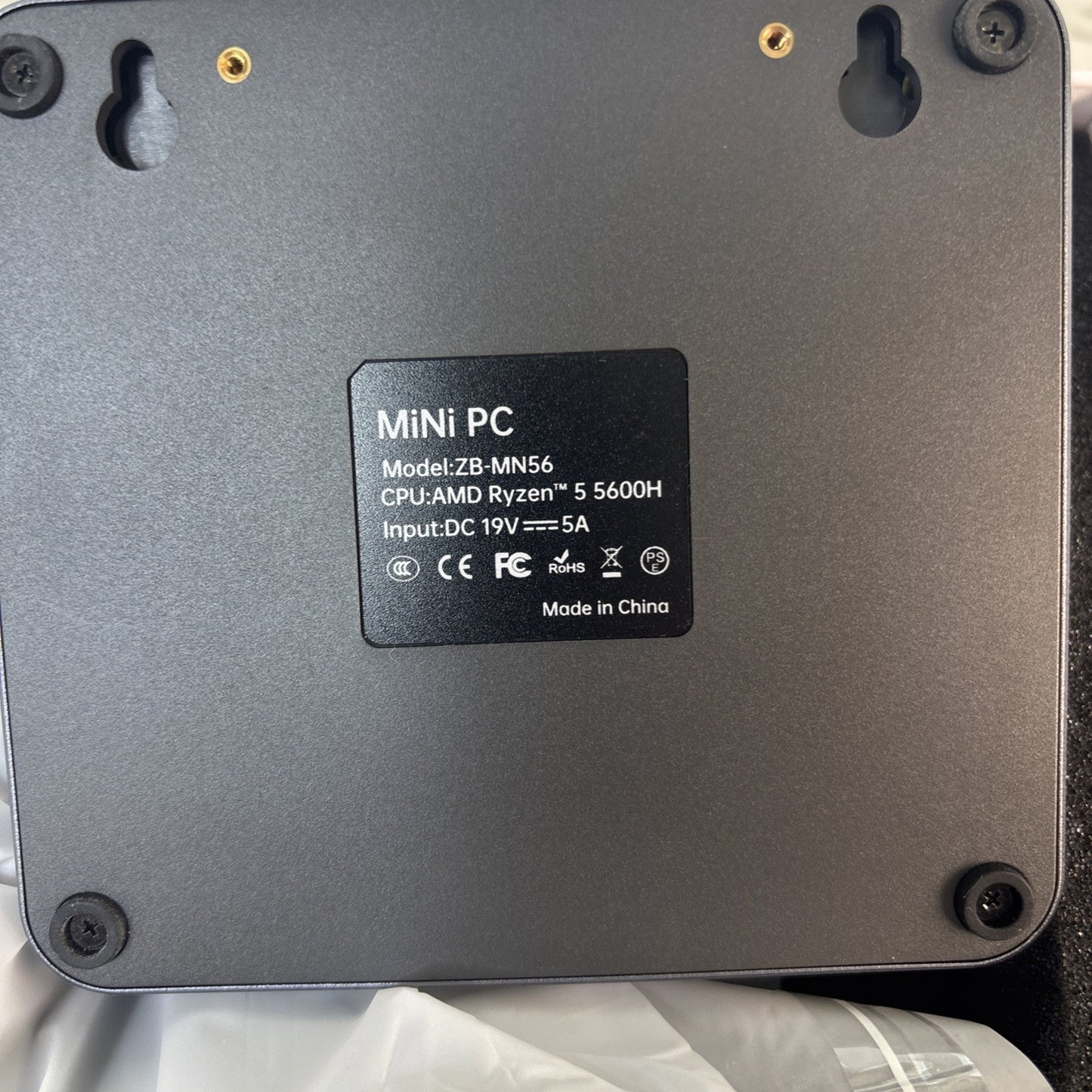 Mini Desktop 500GB SDD, AMD Ryzen 5 5600H, 16GB RAM ZB-MN56