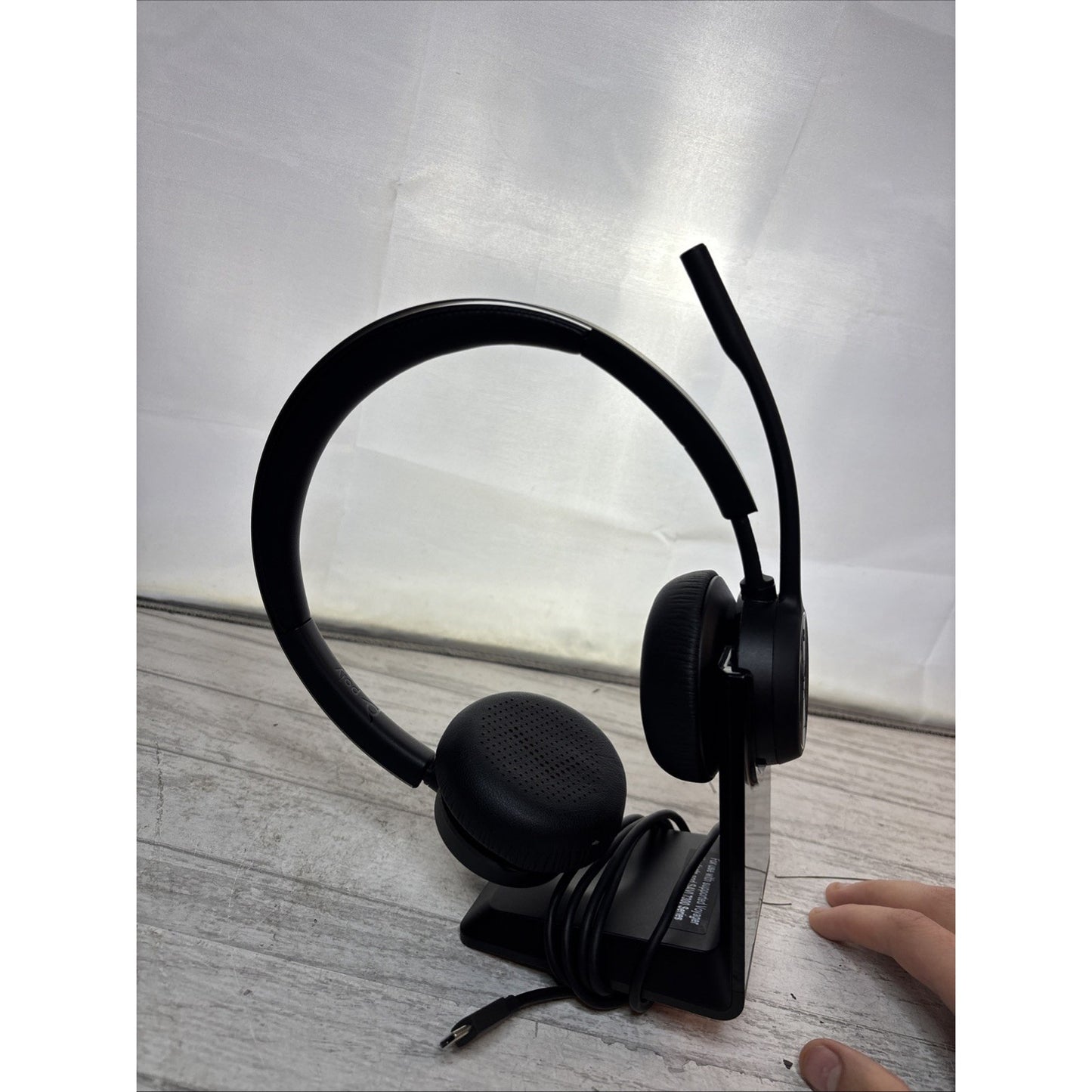 Poly Voyager 4320 Bluetooth Wireless Headset with USB-C Dock - Tested Clean