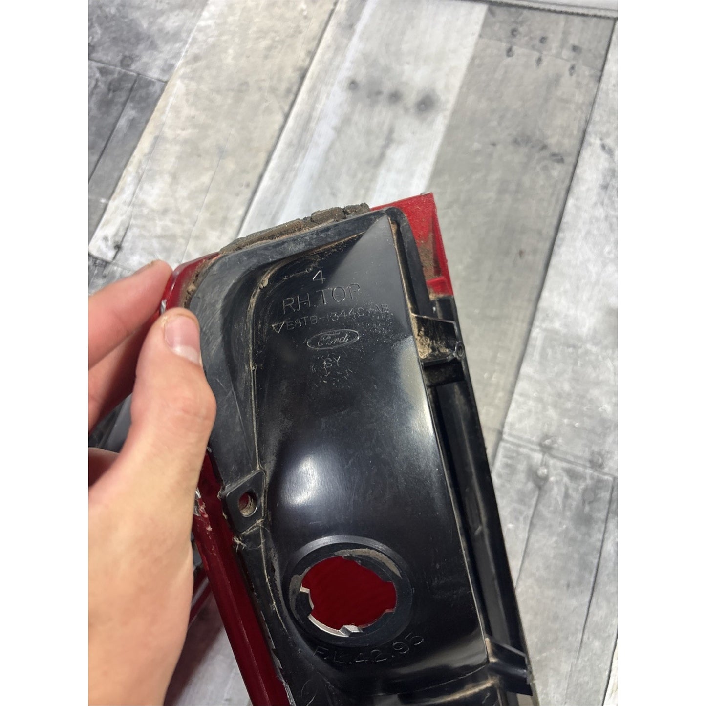 89-97 Ford Bronco F-150 F-250 F-350 OEM LH/RH Pair Tail Lights PN:E8TB-13440-AB