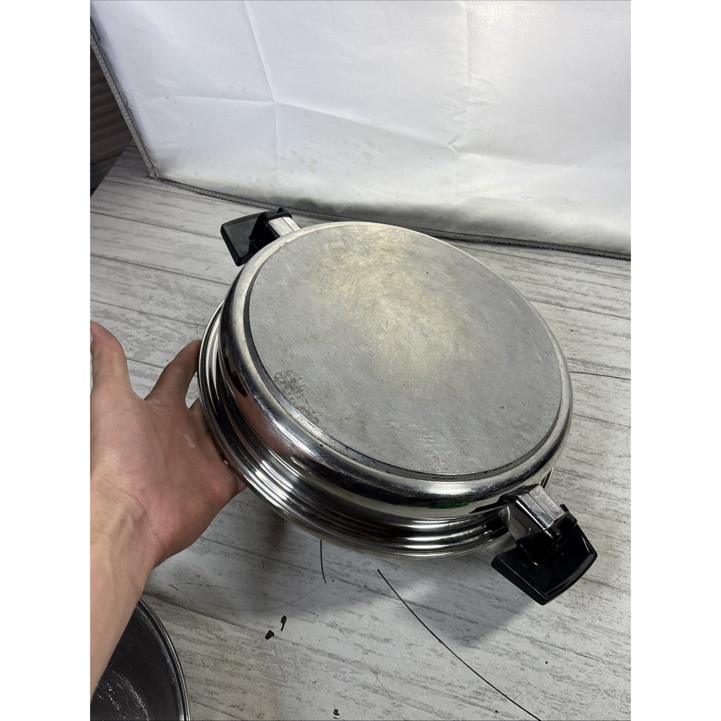 Royal Queen USA 304 Stainless 5 Ply Multi-Core 11" Skillet & Lid
