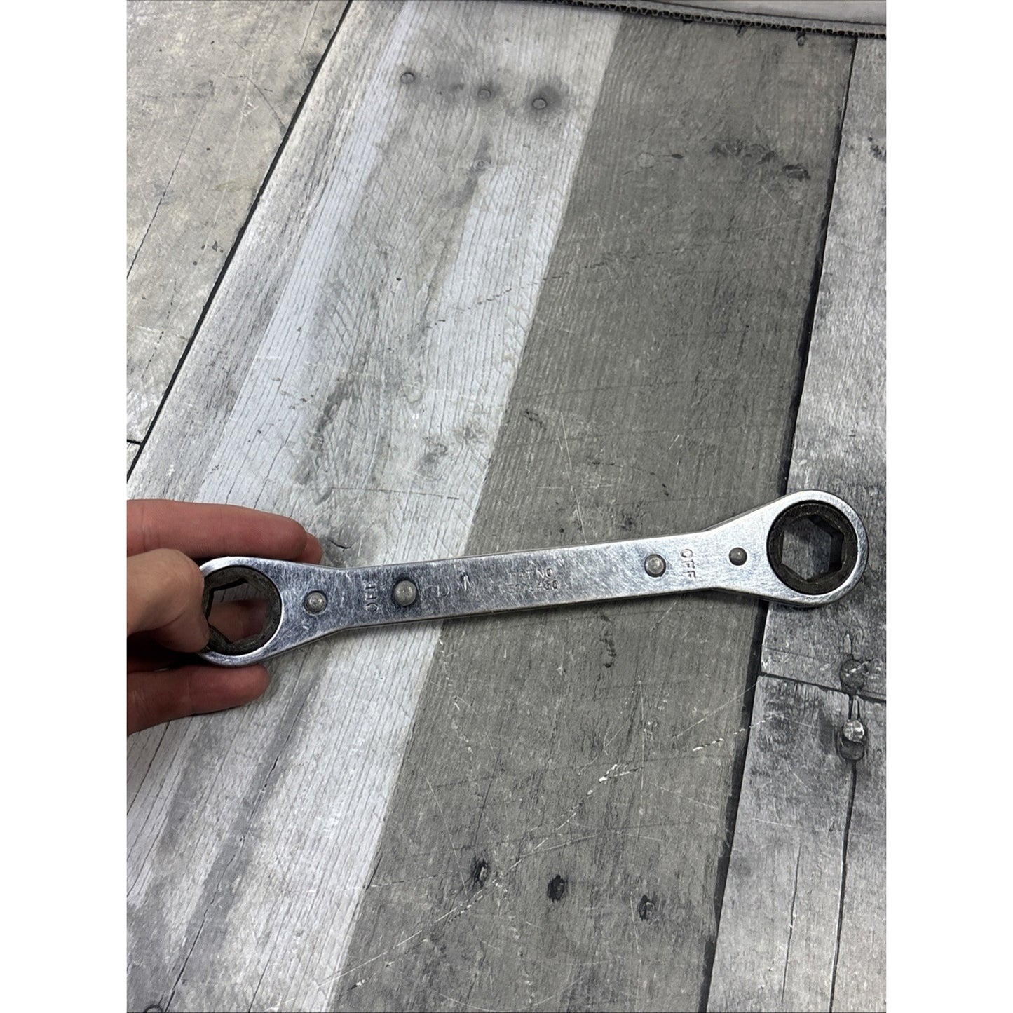Vintage Snap-on 17mm x 19mm Ratcheting Box End Wrench RBM1719S Underline 0611