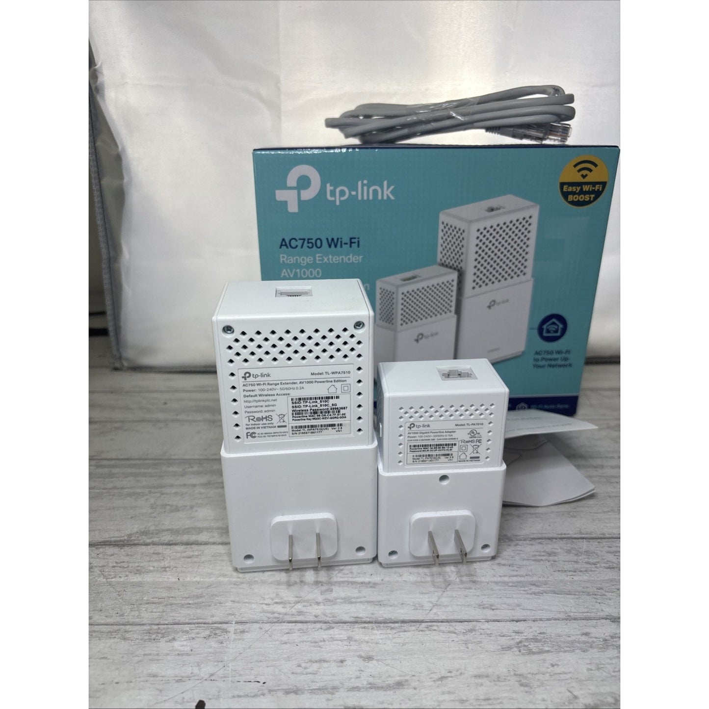 TP-Link TL-WPA7510 AC750 Dual-Band Wi-Fi Range Extender