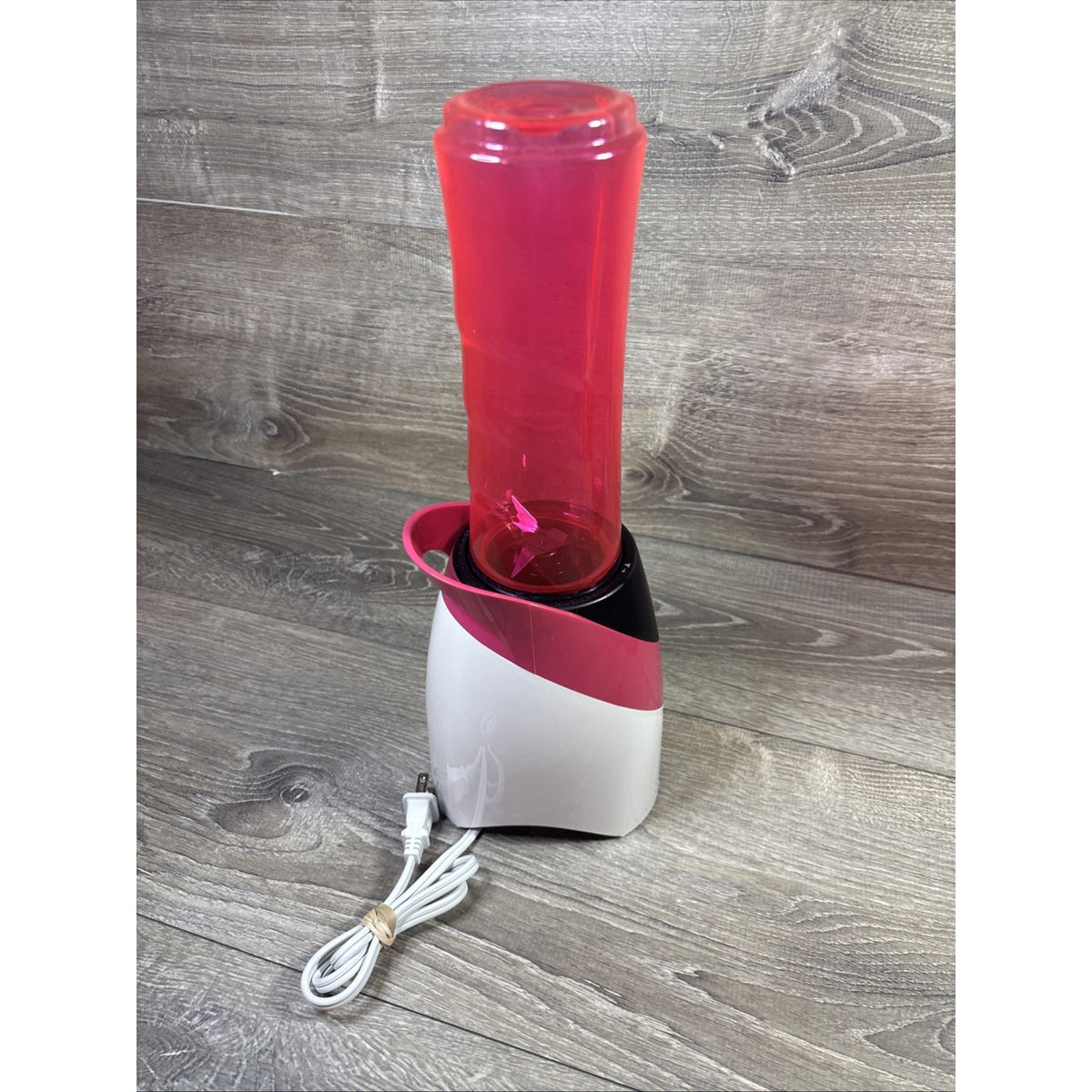 Oster MyBlend 250-Watt Personal Blender with Travel Sport Bottle Pink BLSTPB-WPK