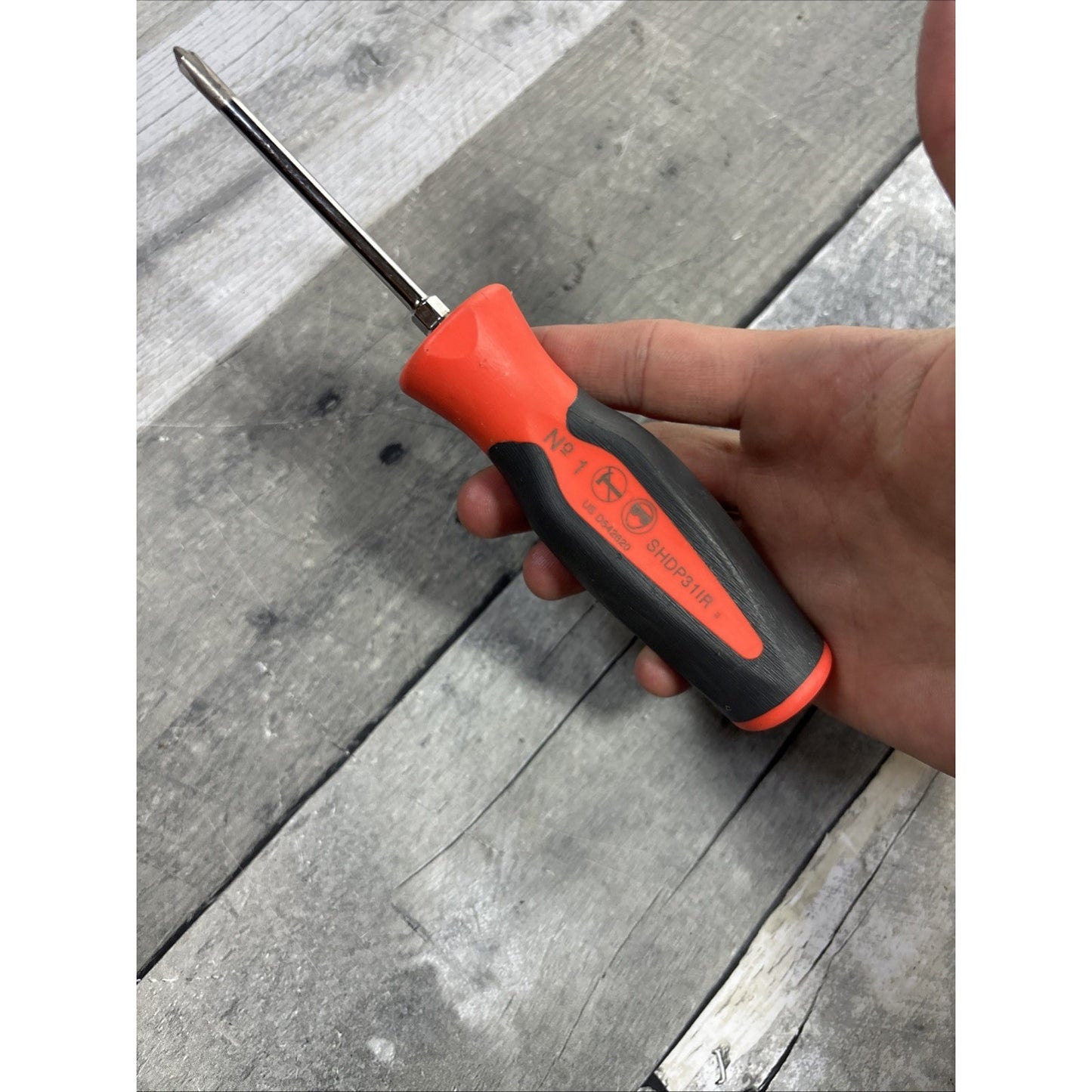 Snap-on SHDP31IR Red, Phillips No. 1 Hard-Grip Standard Screwdriver
