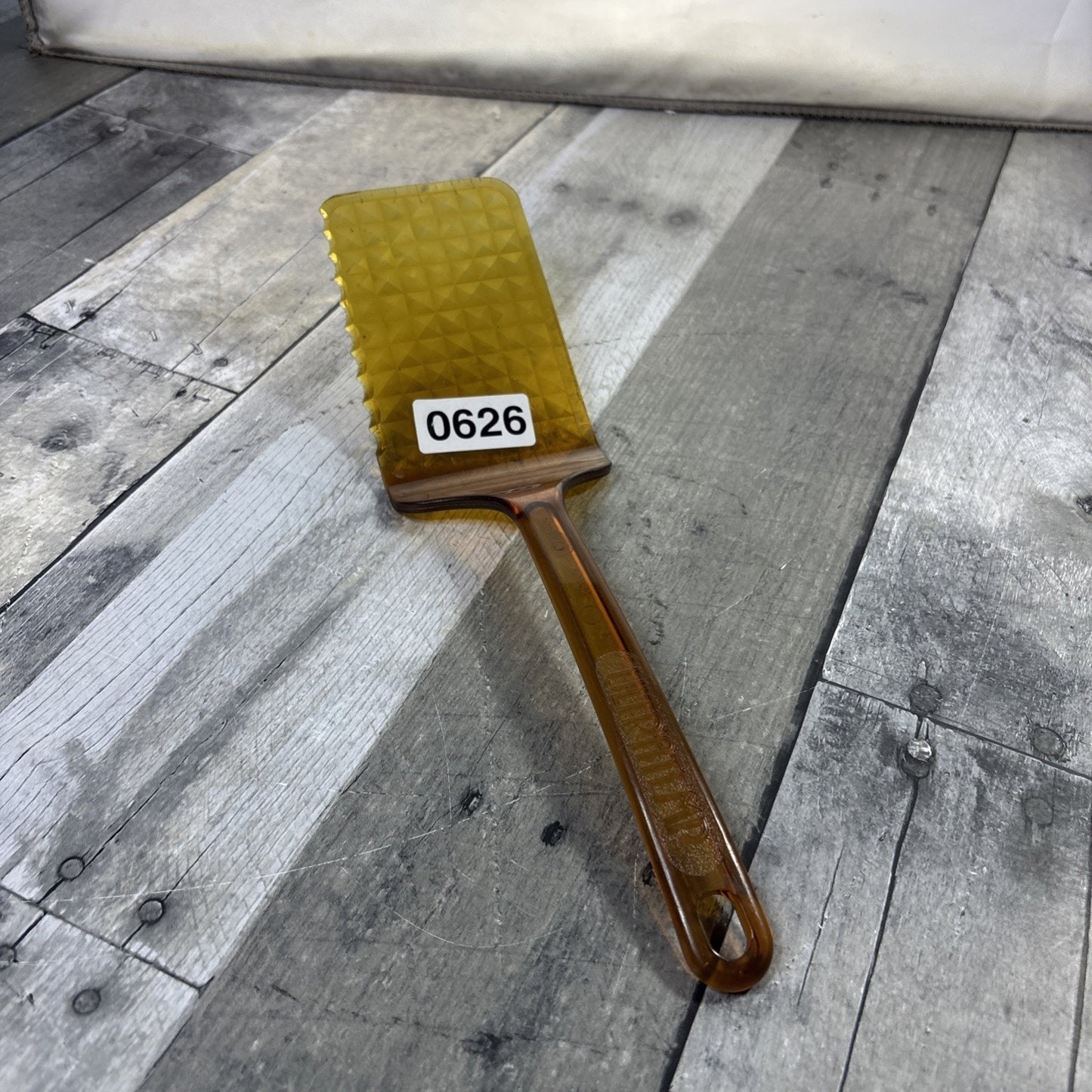 Vintage Ultratemp Amber Spatula Turner Robinson Knife Company USA