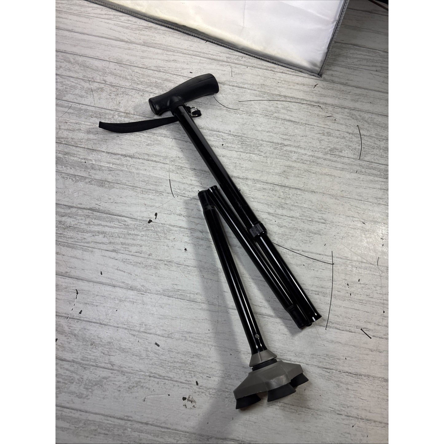 HurryCane Collapsable, Adjustable, Black, T-Handle, 3Point Base, All-Terrain NOB