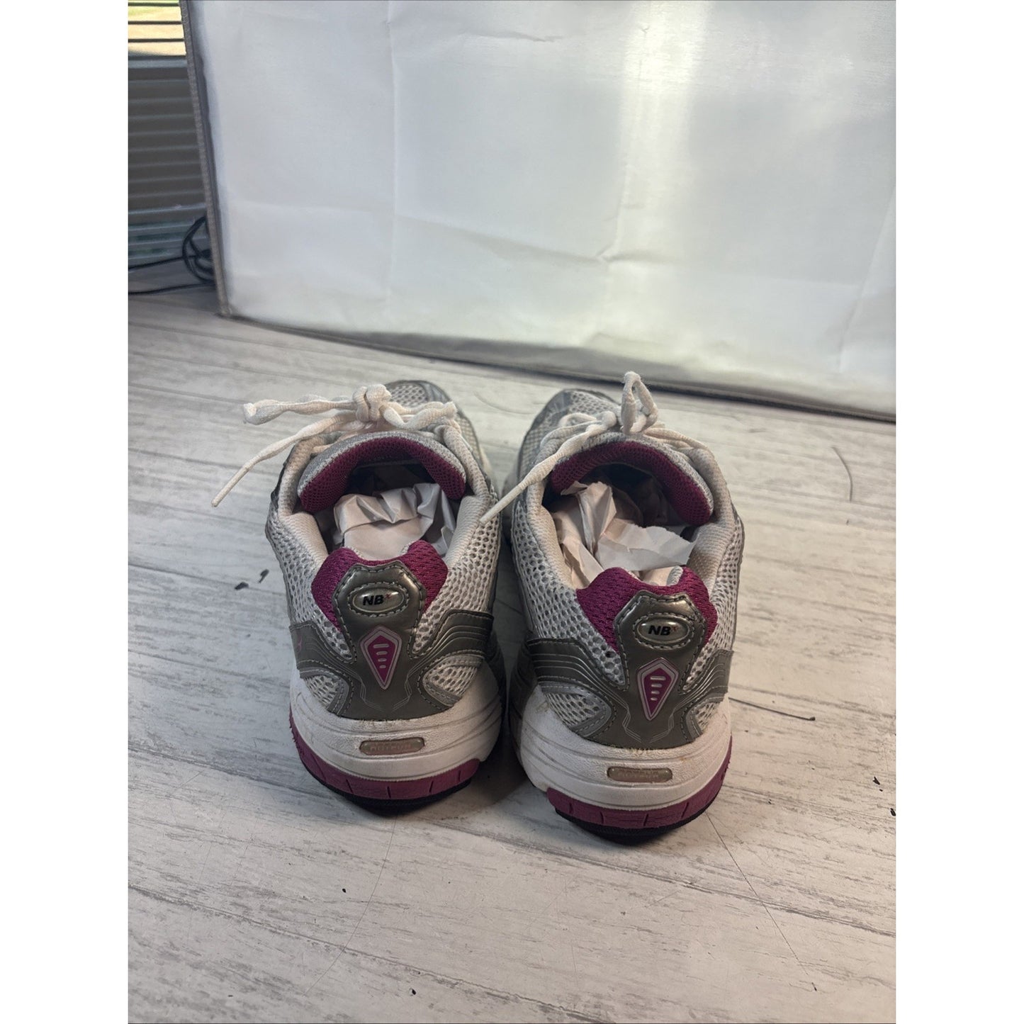 NEW BALANCE 768 Running Shoe Women’s Size 7 1/2 • Breast Cancer Awareness - Pink